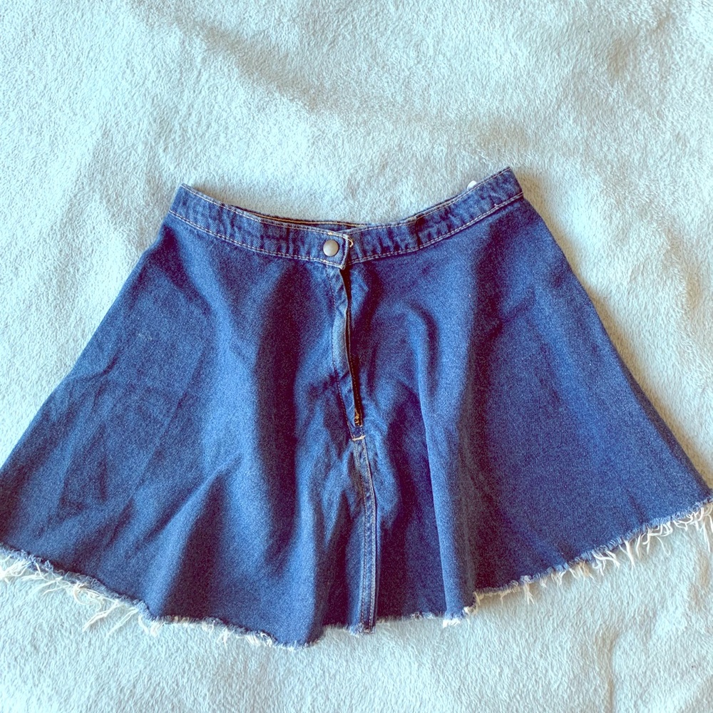 Jean Frayed Skirt